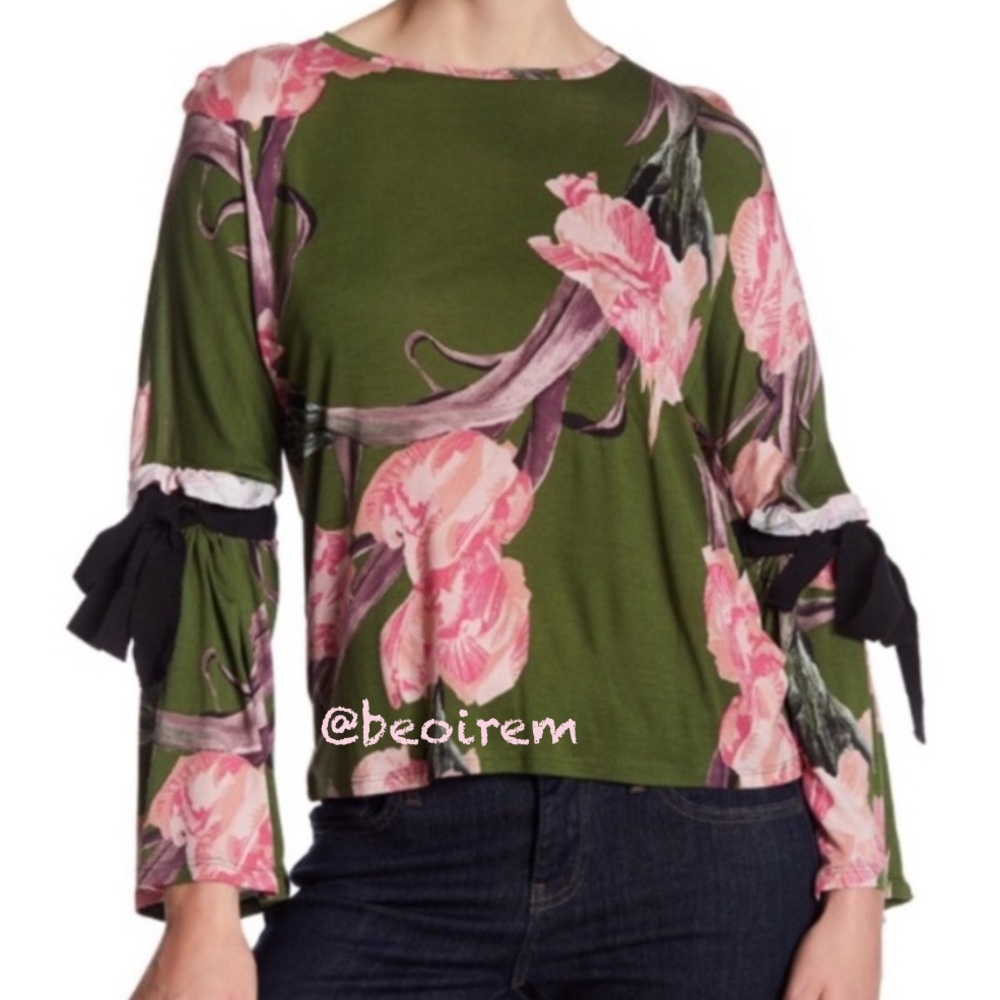 NwT🌷T0PsH0P Fl0rAl TiE TeE - Picture 5 of 13